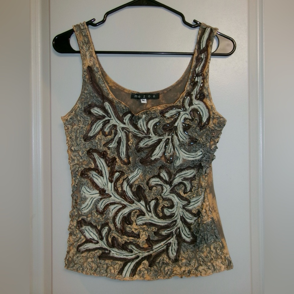 Mezon Floral Embroidered Tank Top